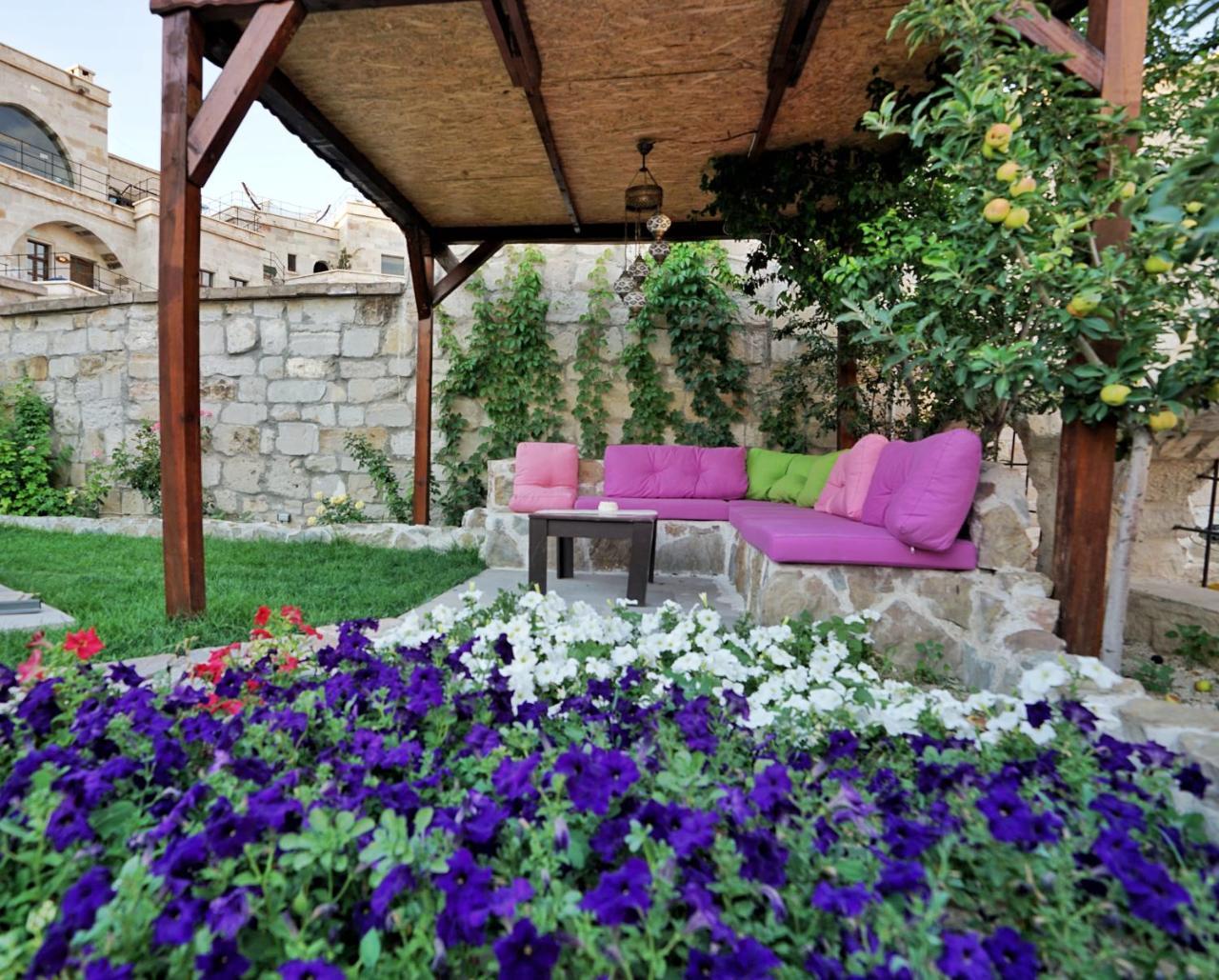 Nessa Cave Hotel Гьореме Екстериор снимка